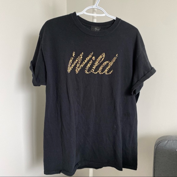 Black t with leopard print - Picture 1 of 5